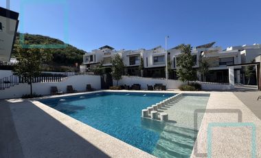 CASA EN RENTA FRACCIONAMIENTO MONTELLAN ZONA CARRETERA NACIONAL MONTERREY