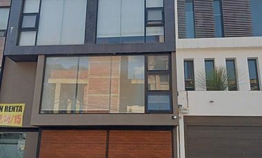 Oficina en Renta Zona la Paz