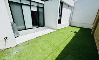 Casa en venta en PUNTA DEL ESTE con recamara en planta baja