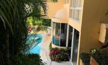 Vende y renta casa, ubicada en Las Brisas