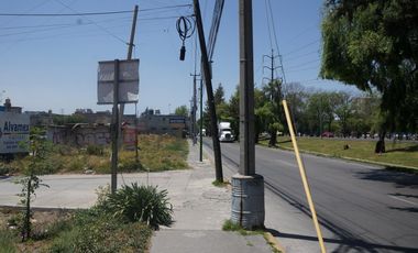 Terreno en  renta, Santa Elena, San Mateo Atenco, con tres frentes