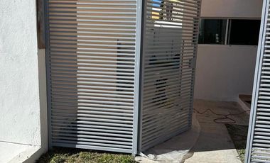 CASA EN RENTA AMUEBLADA, FRACC. BANUS, SAN AGUSTIN TLAXIACA