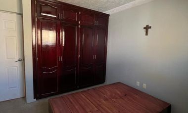 CASA EN RENTA AMUEBLADA, FRACC. BANUS, SAN AGUSTIN TLAXIACA