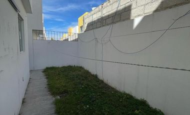 CASA EN RENTA AMUEBLADA, FRACC. BANUS, SAN AGUSTIN TLAXIACA