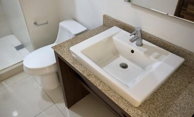 Muy cerca Plaza Sania, 132 M2, 2 recámaras, 2 baños, 2 autos, alberca, gym