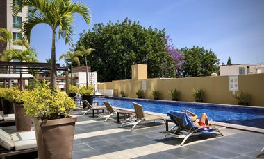 Muy cerca Plaza Sania, 132 M2, 2 recámaras, 2 baños, 2 autos, alberca, gym