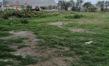 Terreno en  en avenida importante