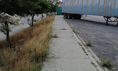 Terreno en  en avenida importante