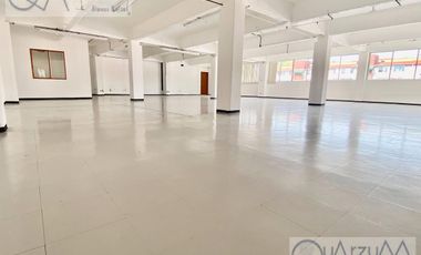 Bodega de 352 m2 con 3 cubiculos en renta, Tacubaya. Periférico y Viaducto