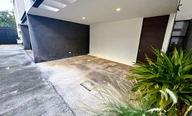 Townhouse de Lujo en Renta, Privada Natuur,Montebello,2hab,2,5baños,rooftop