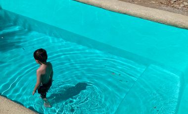 VENDO TERRENO 1600M2 CON CASA, PISCINA, ÁRBOLES FRUTALES