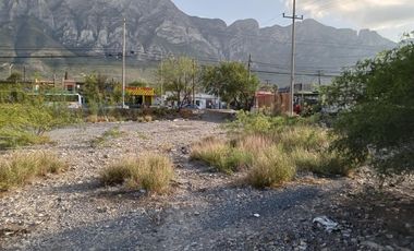 TERRENO COMERCIAL EN RENTA EN SANTA CATARINA