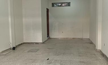 LOCAL COMERCIAL SOBRE CALLE RENTA ISIDRO FABELA TOLUCA