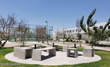 Altos de Juriquilla penthouse en RENTA RAH386