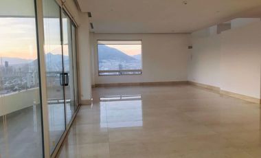 PENTHOUSE EN RENTA TORRES VERONA VALLE ORIENTE $95,000