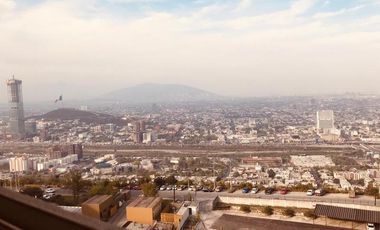 PENTHOUSE EN RENTA TORRES VERONA VALLE ORIENTE $95,000