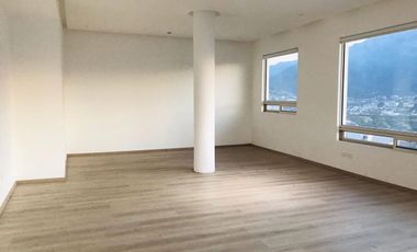 PENTHOUSE EN RENTA TORRES VERONA VALLE ORIENTE $95,000