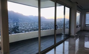 PENTHOUSE EN RENTA TORRES VERONA VALLE ORIENTE $95,000