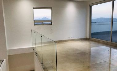 PENTHOUSE EN RENTA TORRES VERONA VALLE ORIENTE $95,000