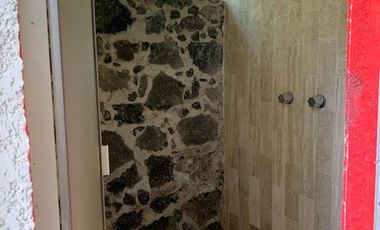 CASA EN RENTA SEMI AMUEBLADA EN CAPULHUAC