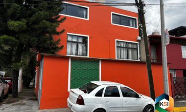 Casa u oficina para remodelar en Jardines de Santa Mónica