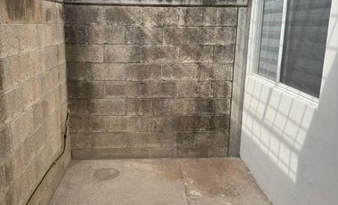 Hacienda Viñedos en privada frente a area verde