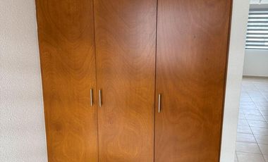 Hacienda Viñedos en privada frente a area verde