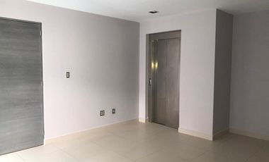 CASA EN RENTA EN LOMAS DE BEZARES