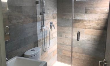 CASA EN RENTA EN LOMAS DE BEZARES