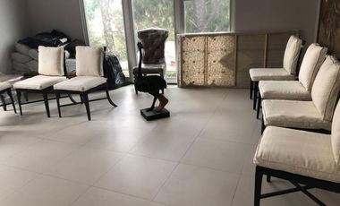 CASA EN RENTA EN LOMAS DE BEZARES