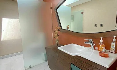 Casa en venta en Ciudad Satelite, Naucalpan de Juárez, México