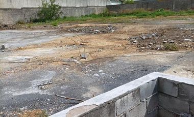 Terreno de 2700m² en Renta, 2 Portones de Acceso, Barda Perimetral, Uso de Suelo Mixto en Guadalupe