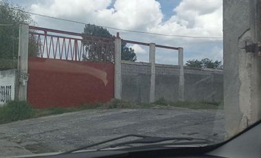 Terreno de 2700m² en Renta, 2 Portones de Acceso, Barda Perimetral, Uso de Suelo Mixto en Guadalupe