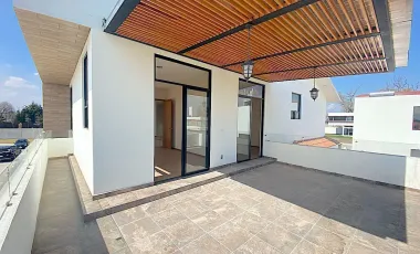 Casa en venta y renta en Lázaro Cárdenas, Metepec, México