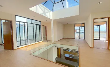 Casa en venta y renta en Lázaro Cárdenas, Metepec, México