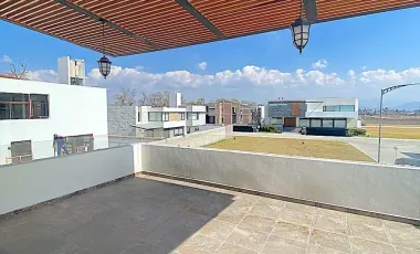 Casa en venta y renta en Lázaro Cárdenas, Metepec, México