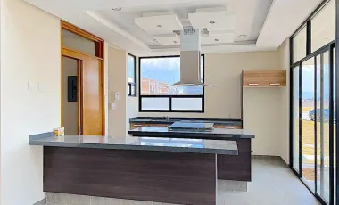 Casa en venta y renta en Lázaro Cárdenas, Metepec, México