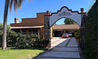 HERMOSA CASA EN RENTA EN EL CENTRO DE SAN JUAN DEL RÍO, QUERÉTARO. SUP. 1,500 m2