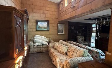 HERMOSA CASA EN RENTA EN EL CENTRO DE SAN JUAN DEL RÍO, QUERÉTARO. SUP. 1,500 m2