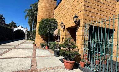 HERMOSA CASA EN RENTA EN EL CENTRO DE SAN JUAN DEL RÍO, QUERÉTARO. SUP. 1,500 m2