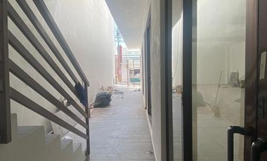 EEDIFICIO NUEVO EN VENTA, CALLE MORELOS, ACTOPAN HGO.