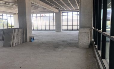 Oficina en renta sobre la Atlixcayotl Torre Cumbre Abanza