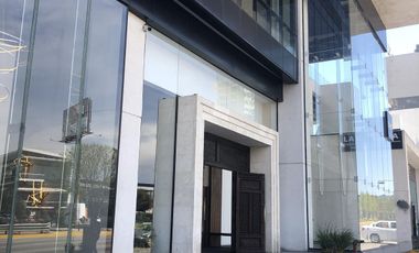 Oficina en renta sobre la Atlixcayotl Torre Cumbre Abanza