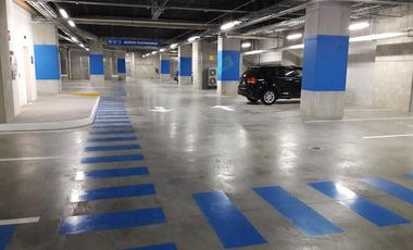 Oficina en renta sobre la Atlixcayotl Torre Cumbre Abanza