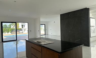 Casa en  renta en El Cid