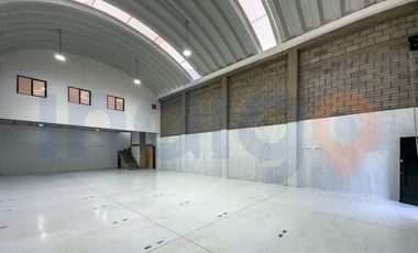 BODEGA EN RENTA CERCA DE SANTA ROSA JÁUREGUI EN CALLE ABIERTA