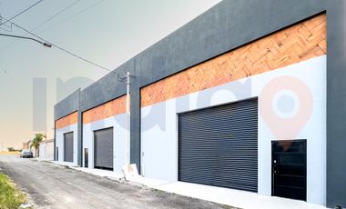 BODEGA EN RENTA CERCA DE SANTA ROSA JÁUREGUI EN CALLE ABIERTA