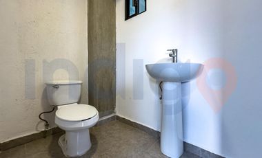 BODEGA EN RENTA CERCA DE SANTA ROSA JÁUREGUI EN CALLE ABIERTA