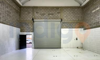 BODEGA EN RENTA CERCA DE SANTA ROSA JÁUREGUI EN CALLE ABIERTA