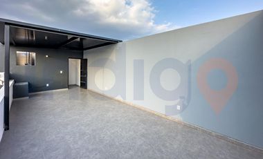 BODEGA EN RENTA CERCA DE SANTA ROSA JÁUREGUI EN CALLE ABIERTA